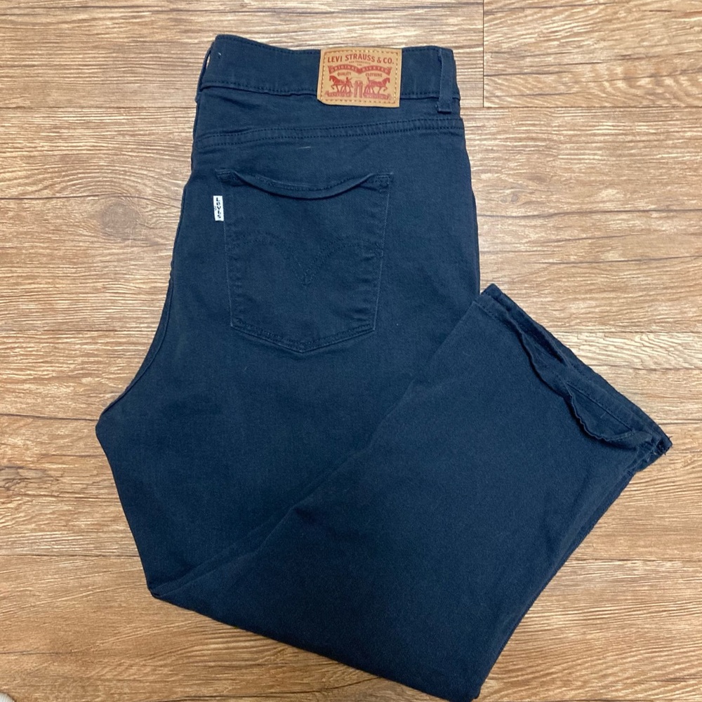 Levi’s Capri Denim Blue Pants Women’s